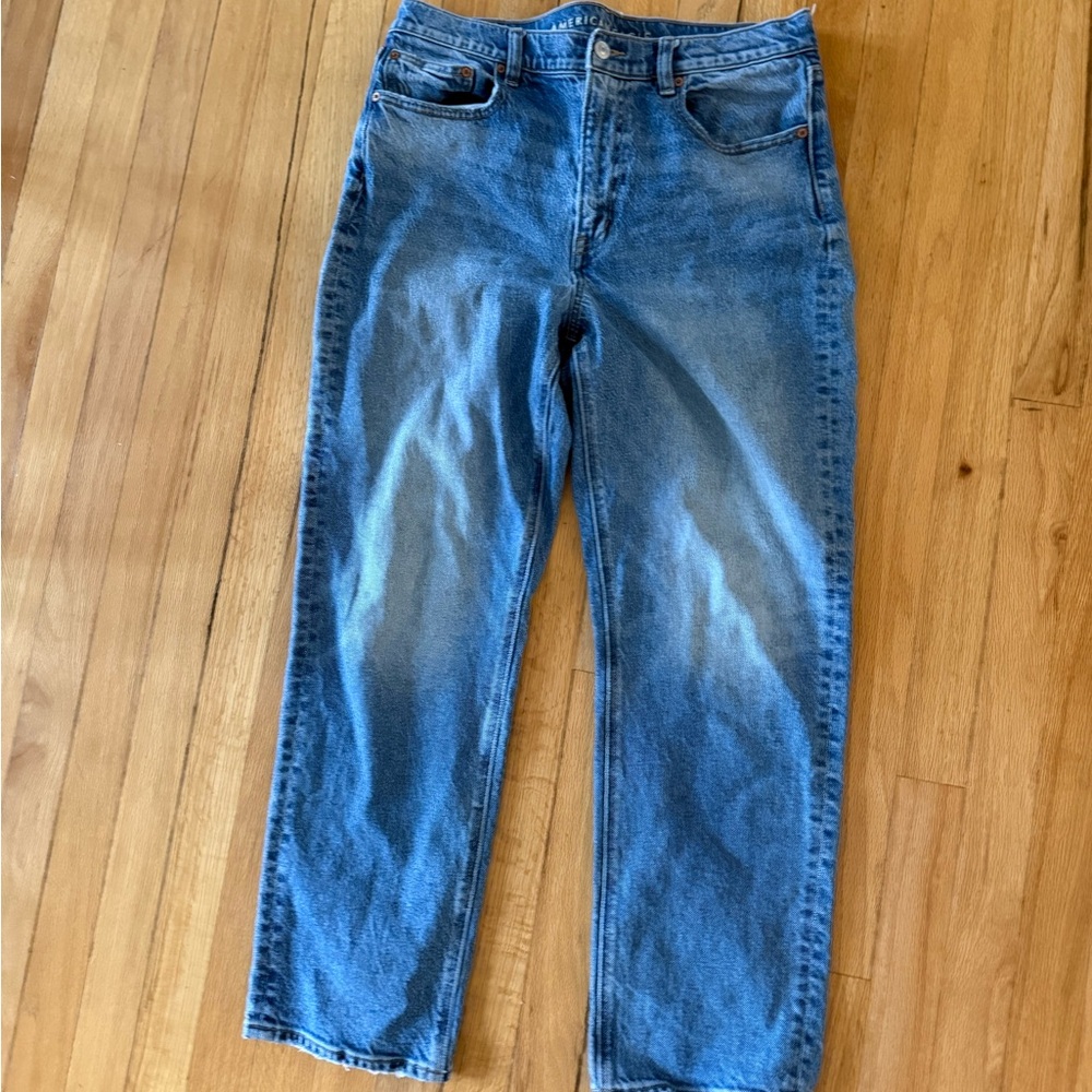 Women’s Straight Jeans